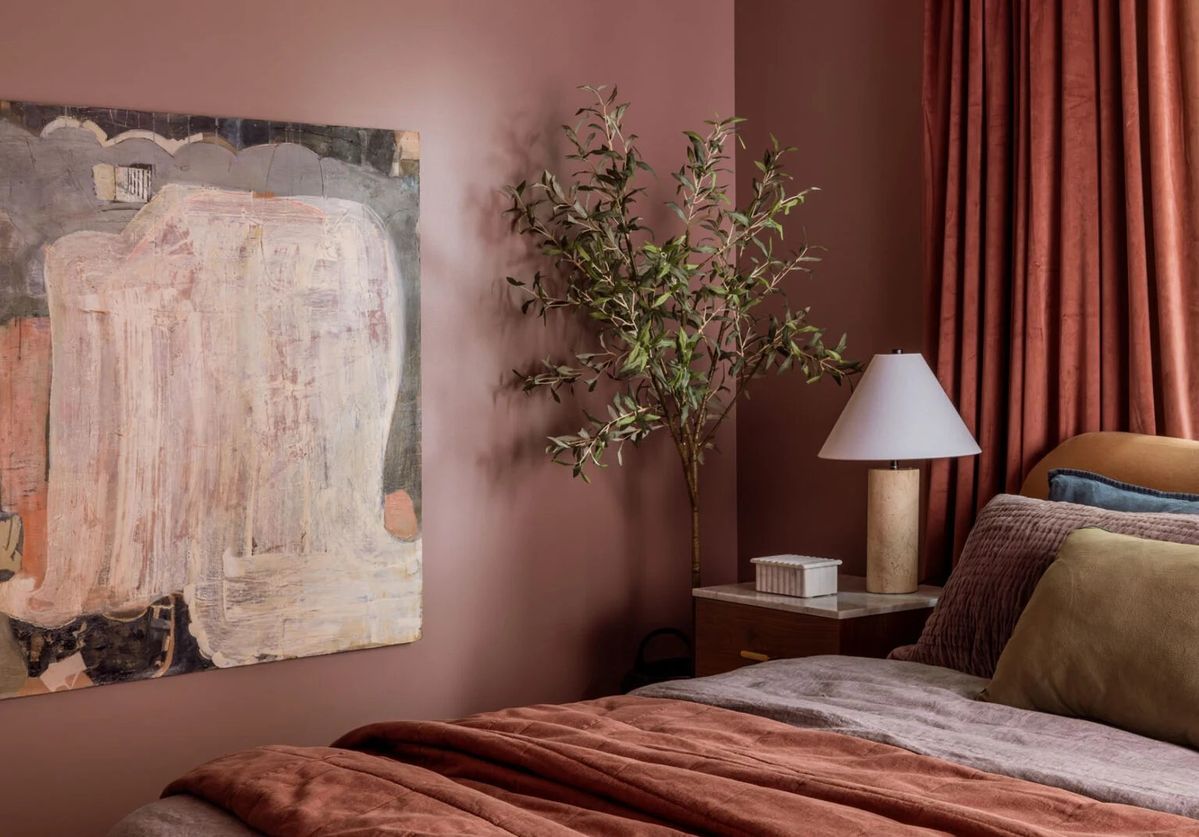 Best 2025 Paint colors for a cosy bedroom